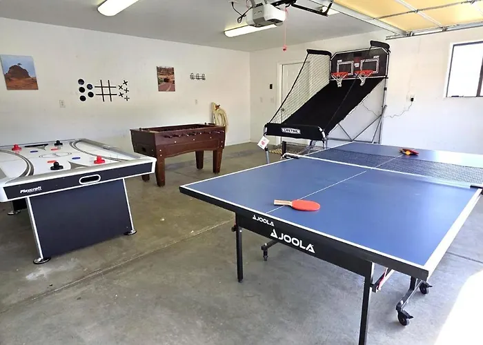 Cliff Views, Game Room, Boat Parking