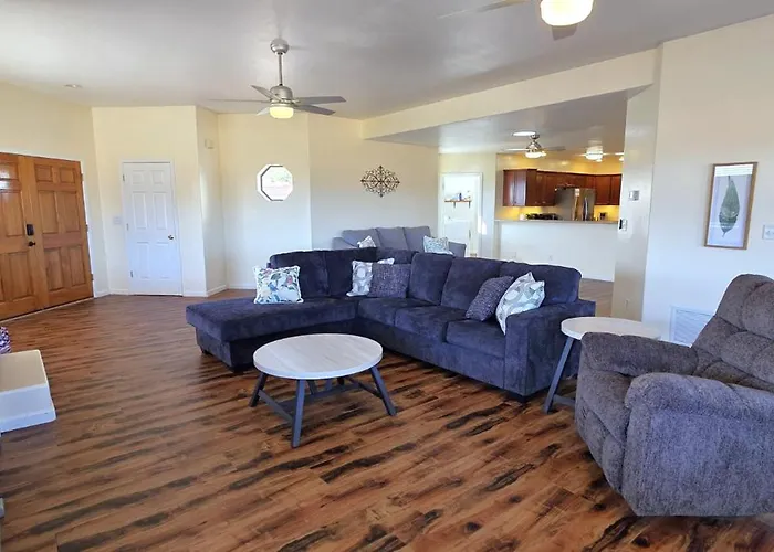 Cliff Views, Game Room, Boat Parking * Page