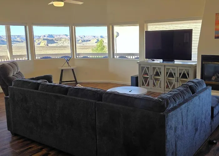 Cliff Views, Game Room, Boat Parking * Page